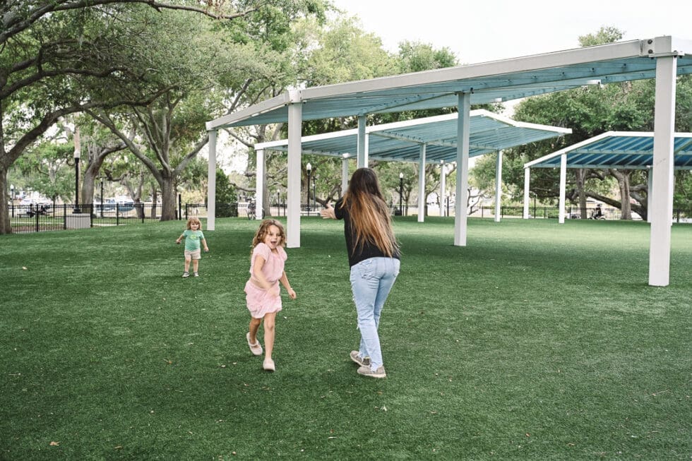 Unposed family photography – Jeff Jansen Photography, New Port Richey